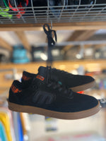 Load image into Gallery viewer, Etnies Windrow x Burn Slow Shoes
