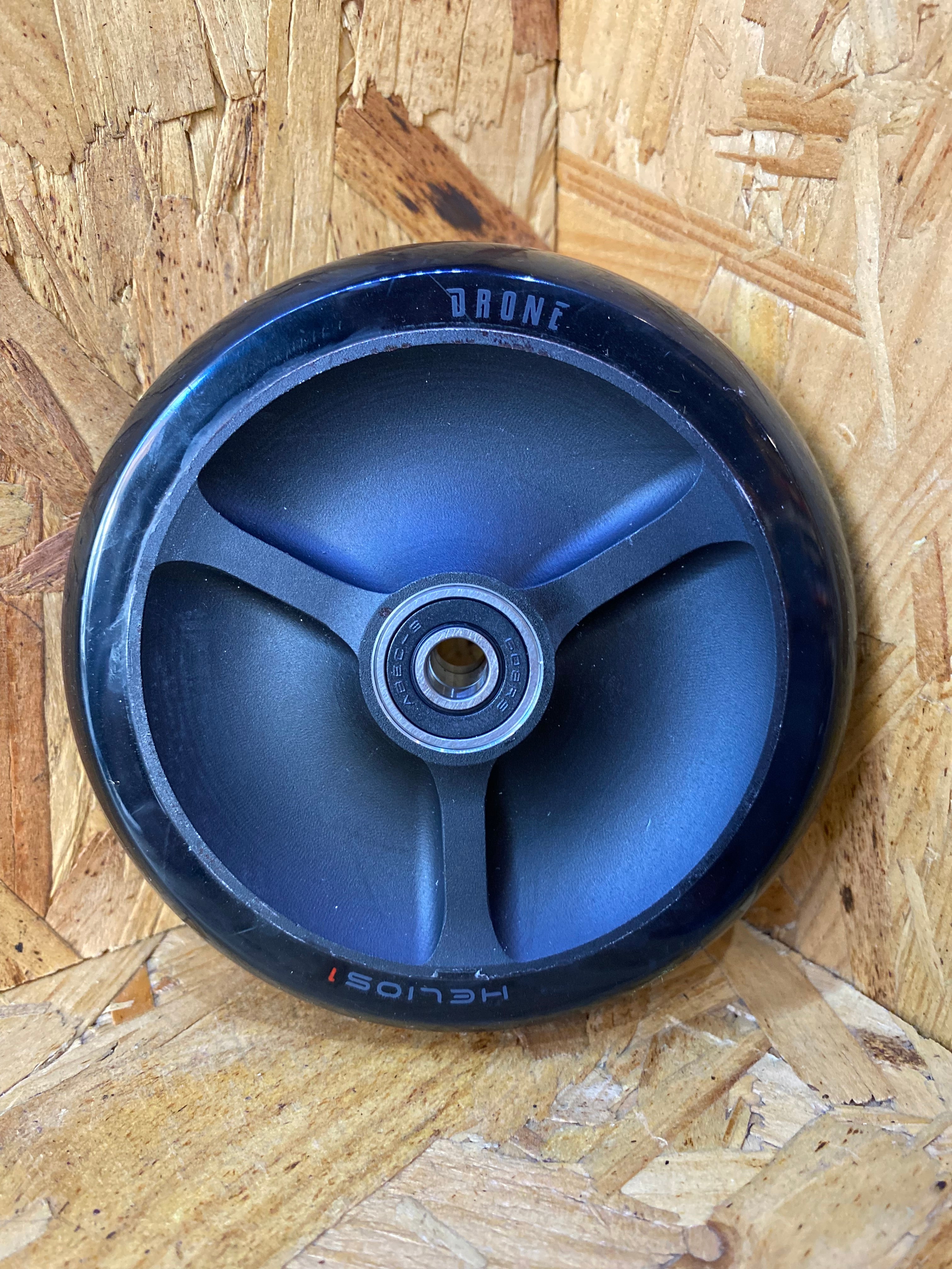 Drone Helios 1 110mm Hollow Spoked Scooter Wheel