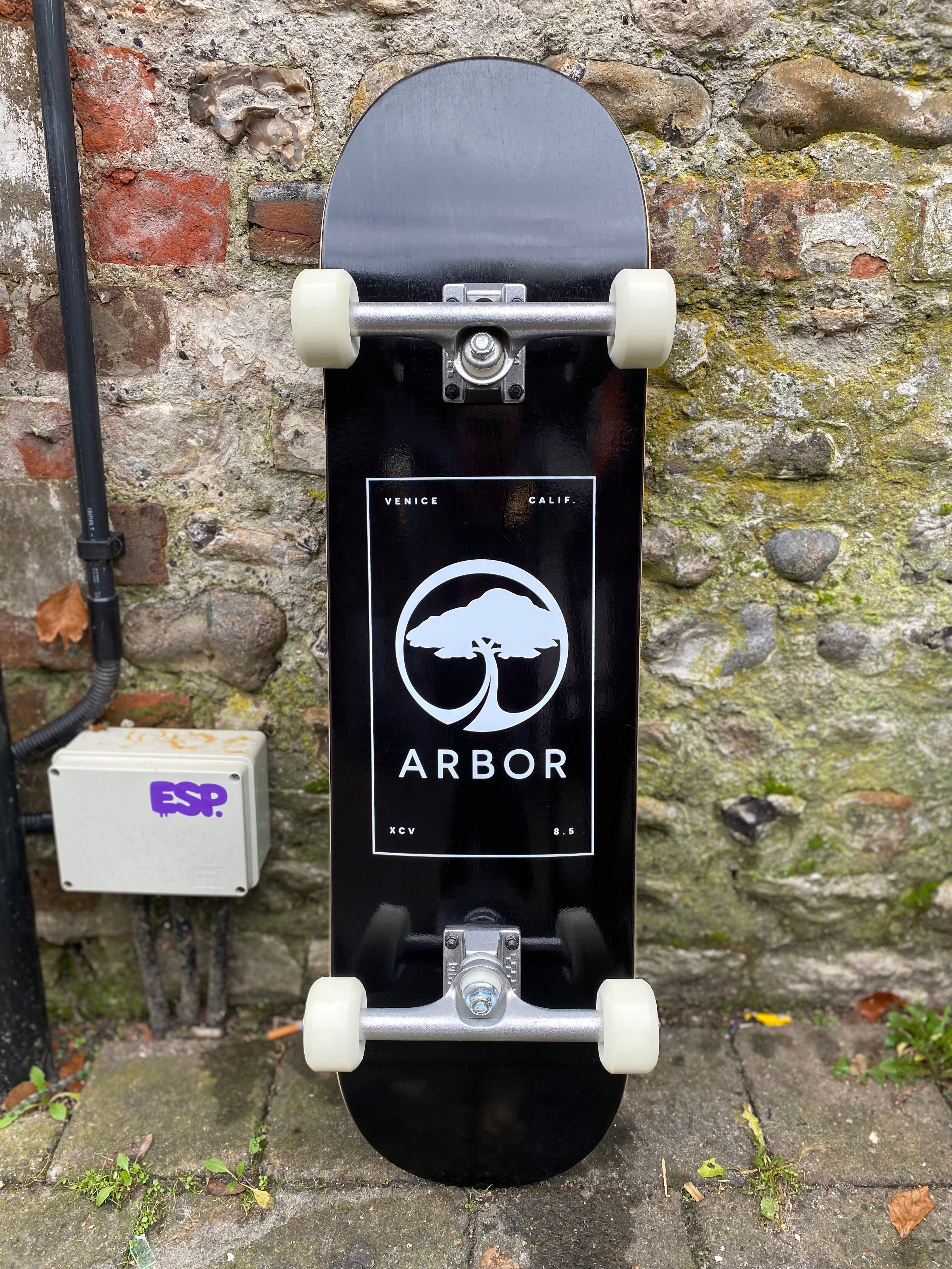 Arbor 8.5” Street Complete Skateboard