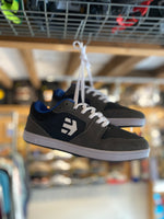 Load image into Gallery viewer, Etnies Verano Skate Shoes
