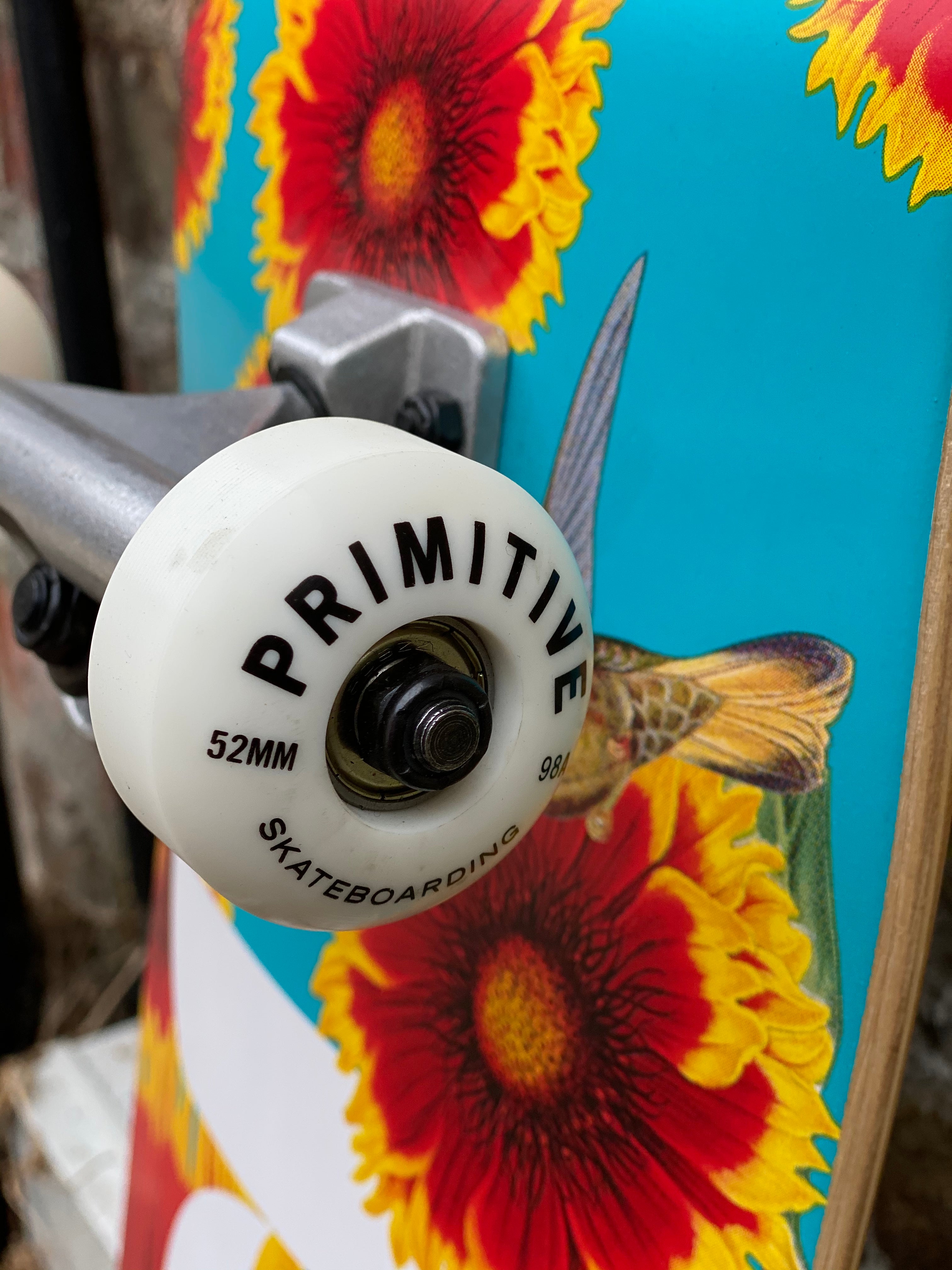 Primitive Dirty P Sunflower Complete Skateboard