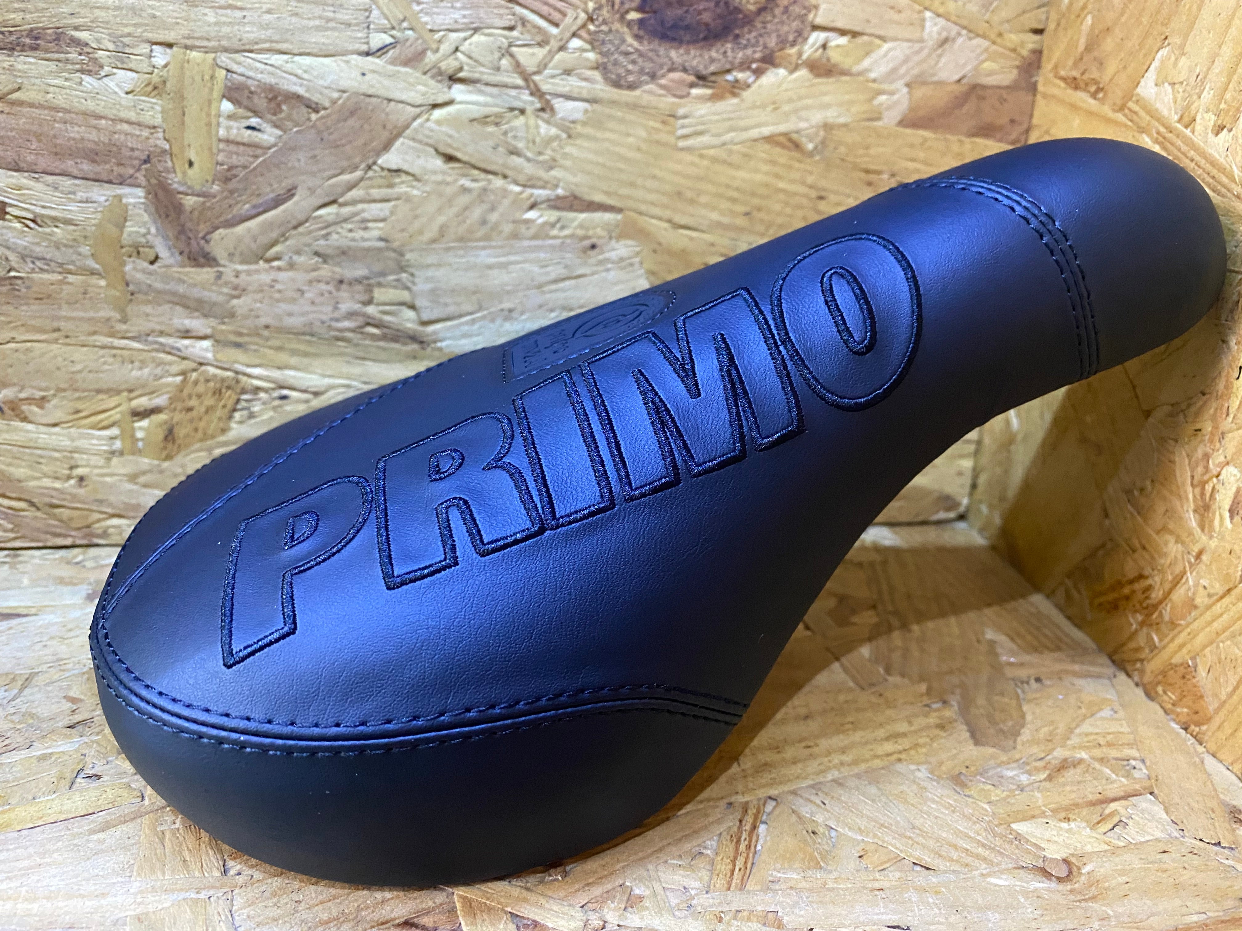 Primo Breaker Pivotal Seat