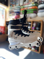 Load image into Gallery viewer, USD Aeon 60 White Inline Skates
