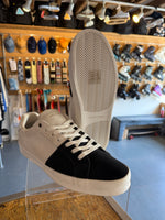 Load image into Gallery viewer, Hours C71 Skate Shoes
