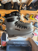 Load image into Gallery viewer, USD Sway Carlos Bernal Inline Skates
