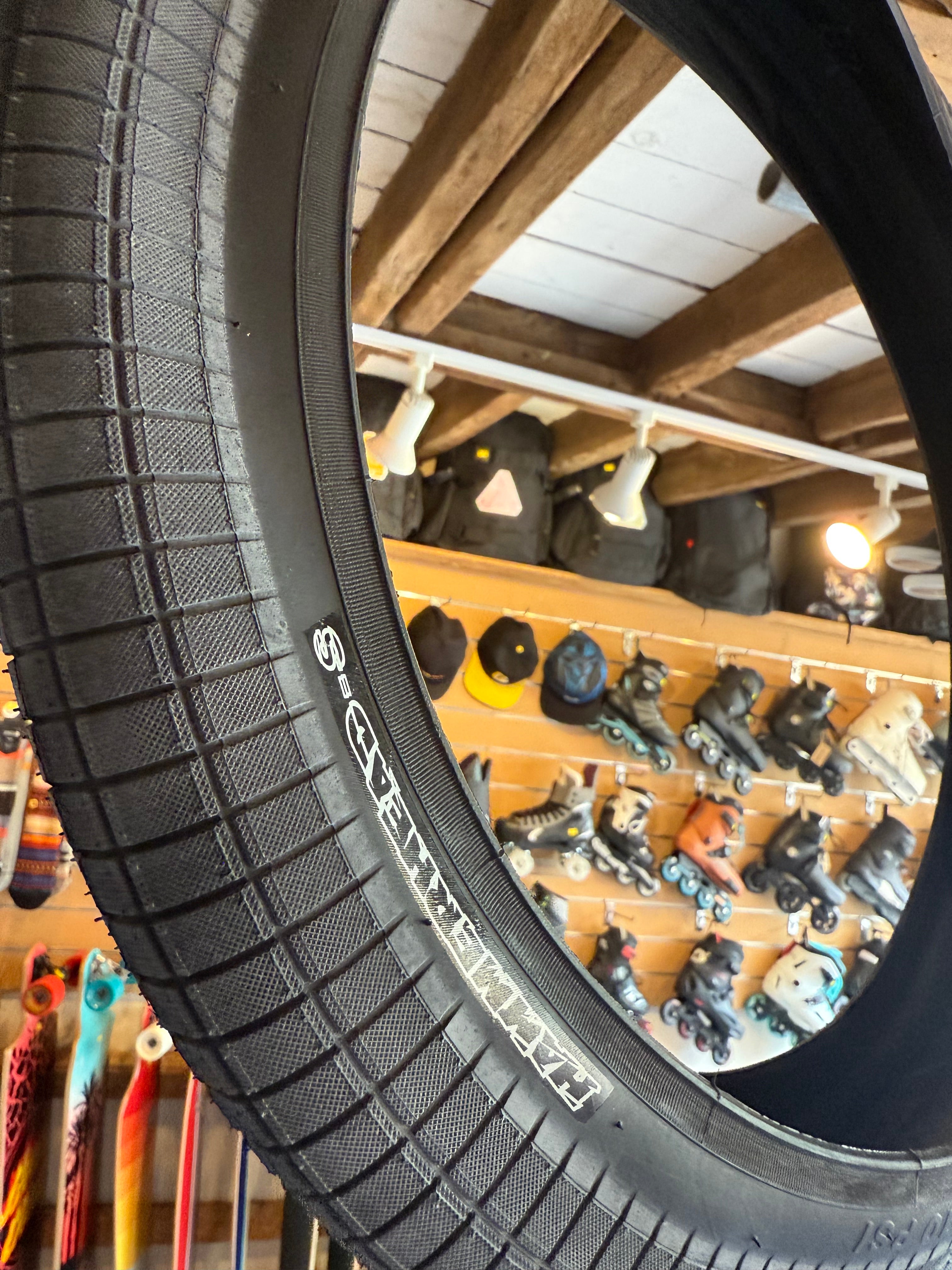 Demolition Hammerhead 2.4” Tyre