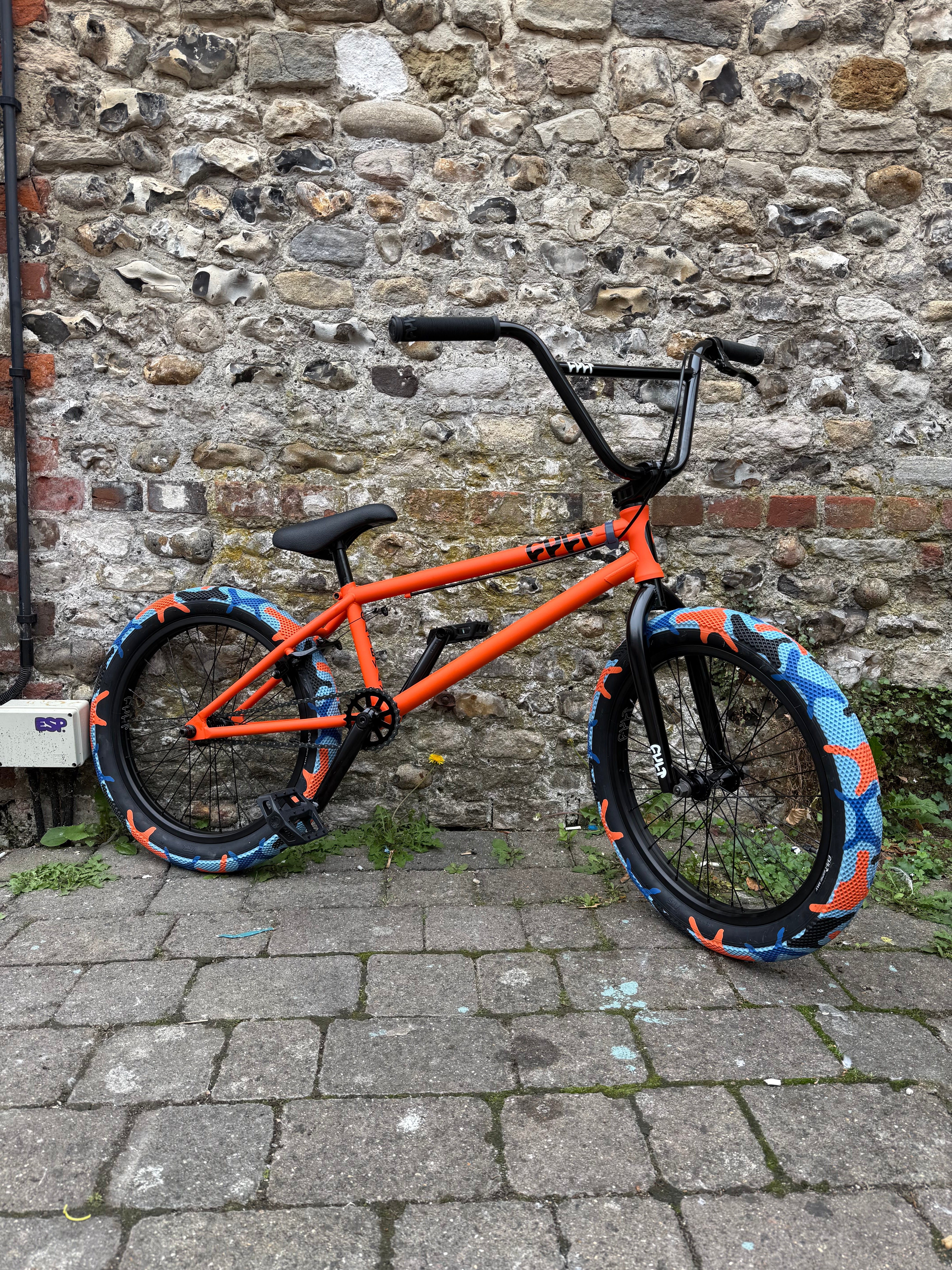 Cult Gateway 20.5” BMX Complete Bike