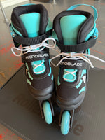 Load image into Gallery viewer, Rollerblade Microblade Jr
