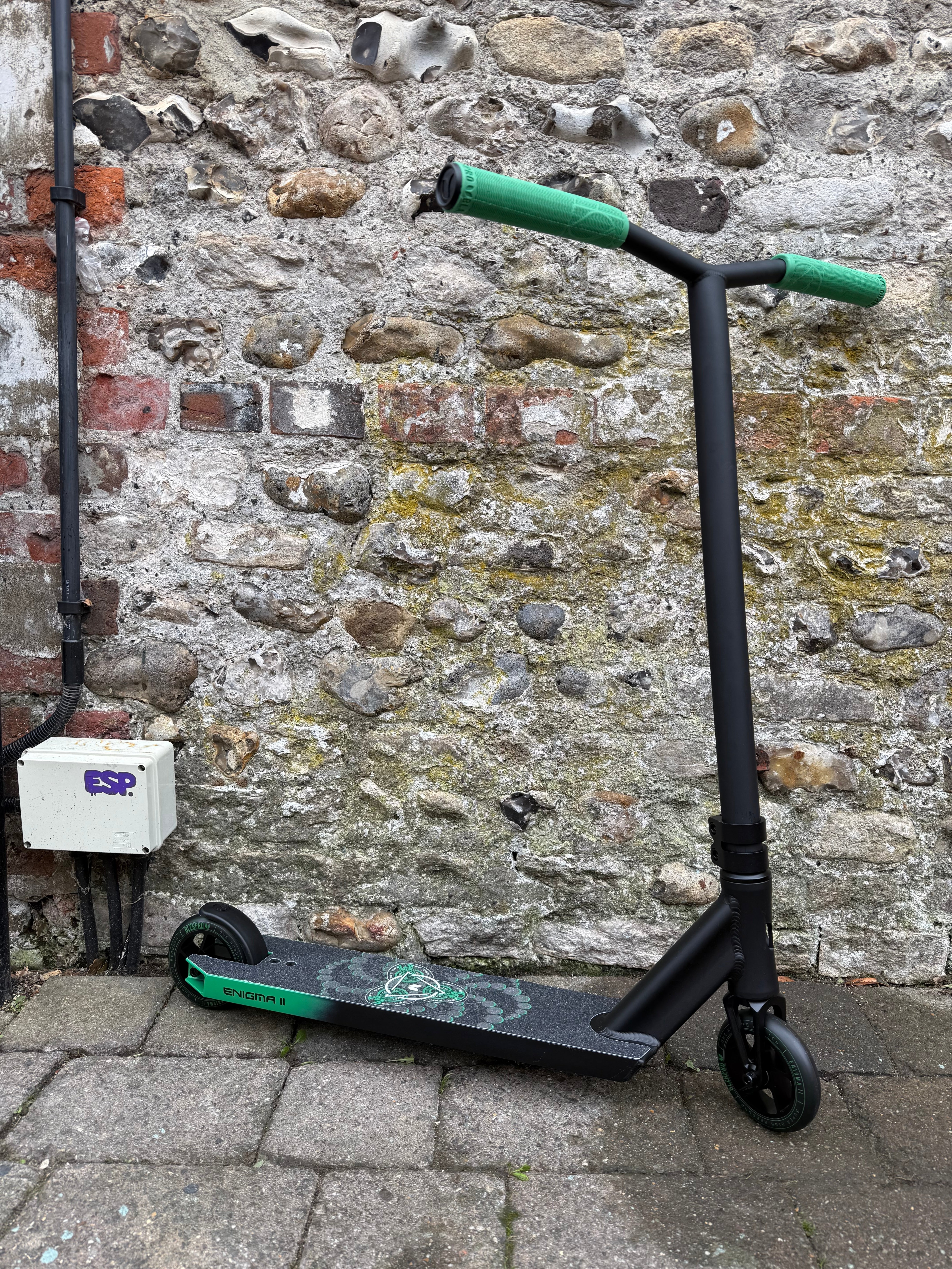 Blazer Enigma Complete Scooter