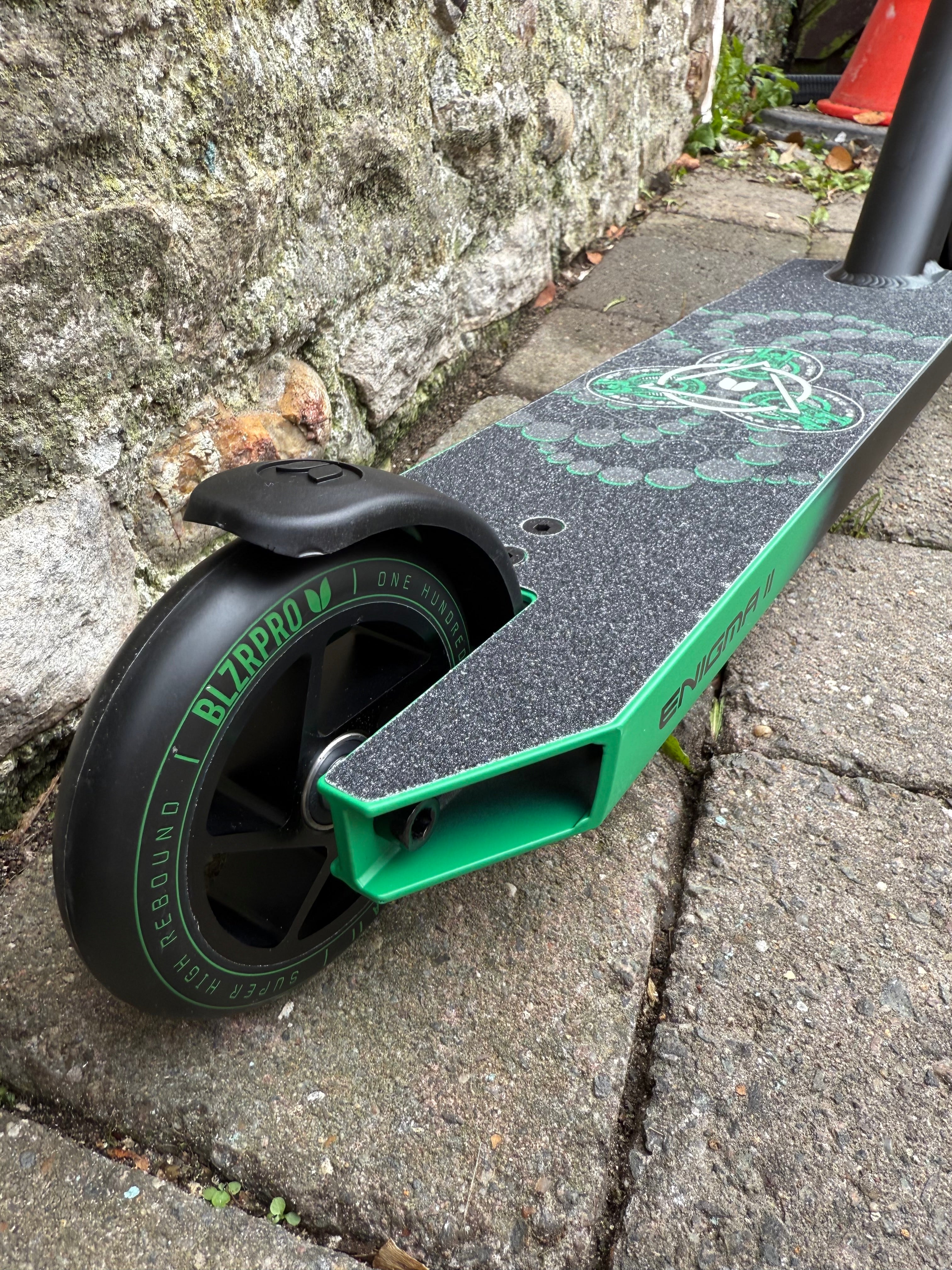 Blazer Enigma Complete Scooter