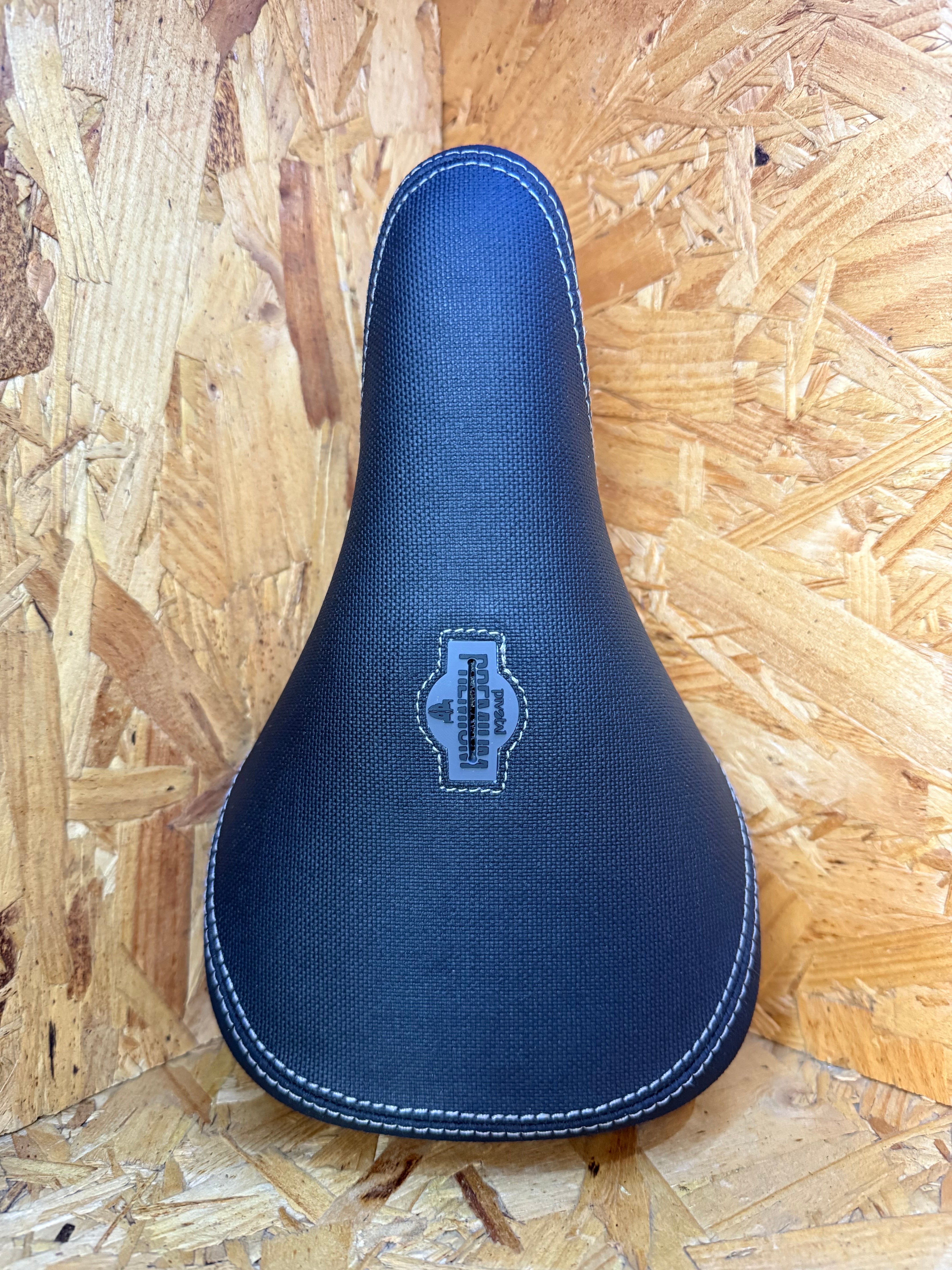 Premium Pivotal Seat
