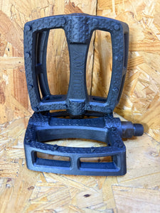 Colony Fantastic Plastic Pedals