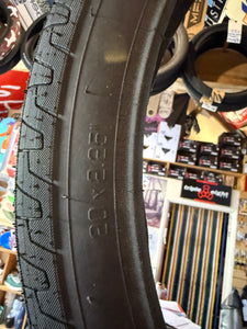 Vocal Mig 20” Tyre
