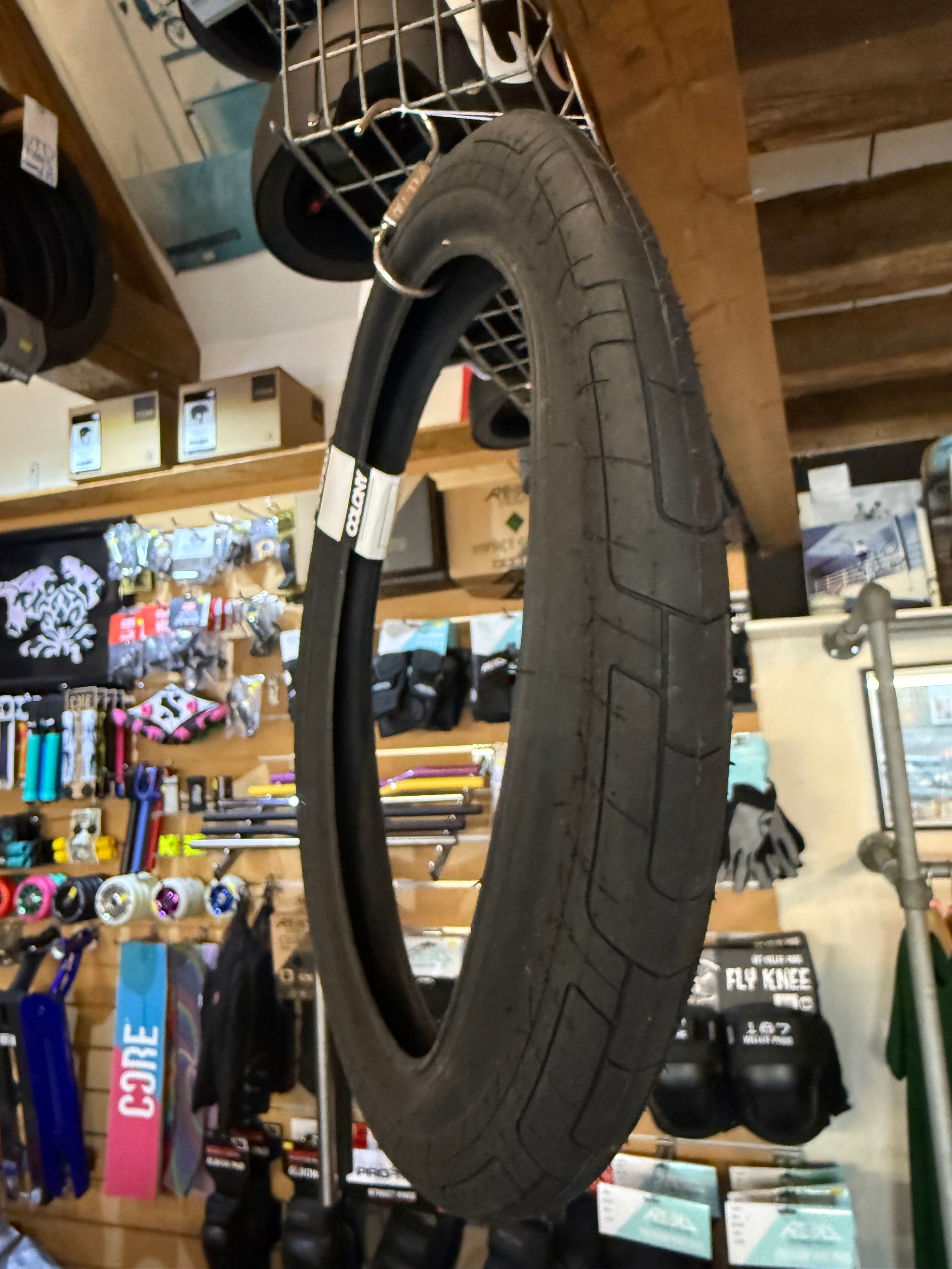 Colony Grip Lock 20” Tyre