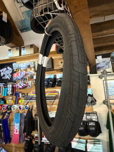 Colony Grip Lock 20” Tyre