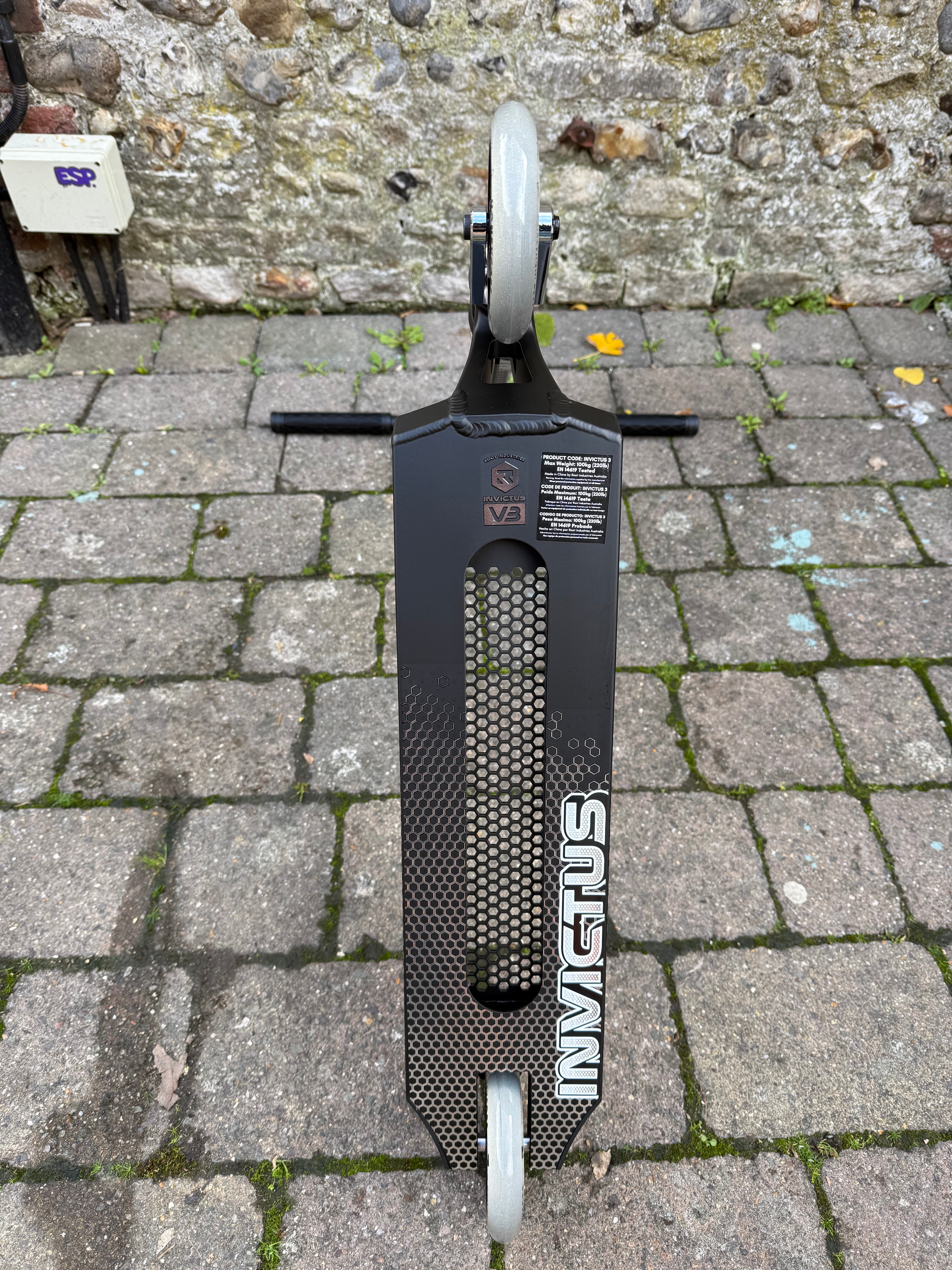 Root Industries Invictus V3 Complete Scooter