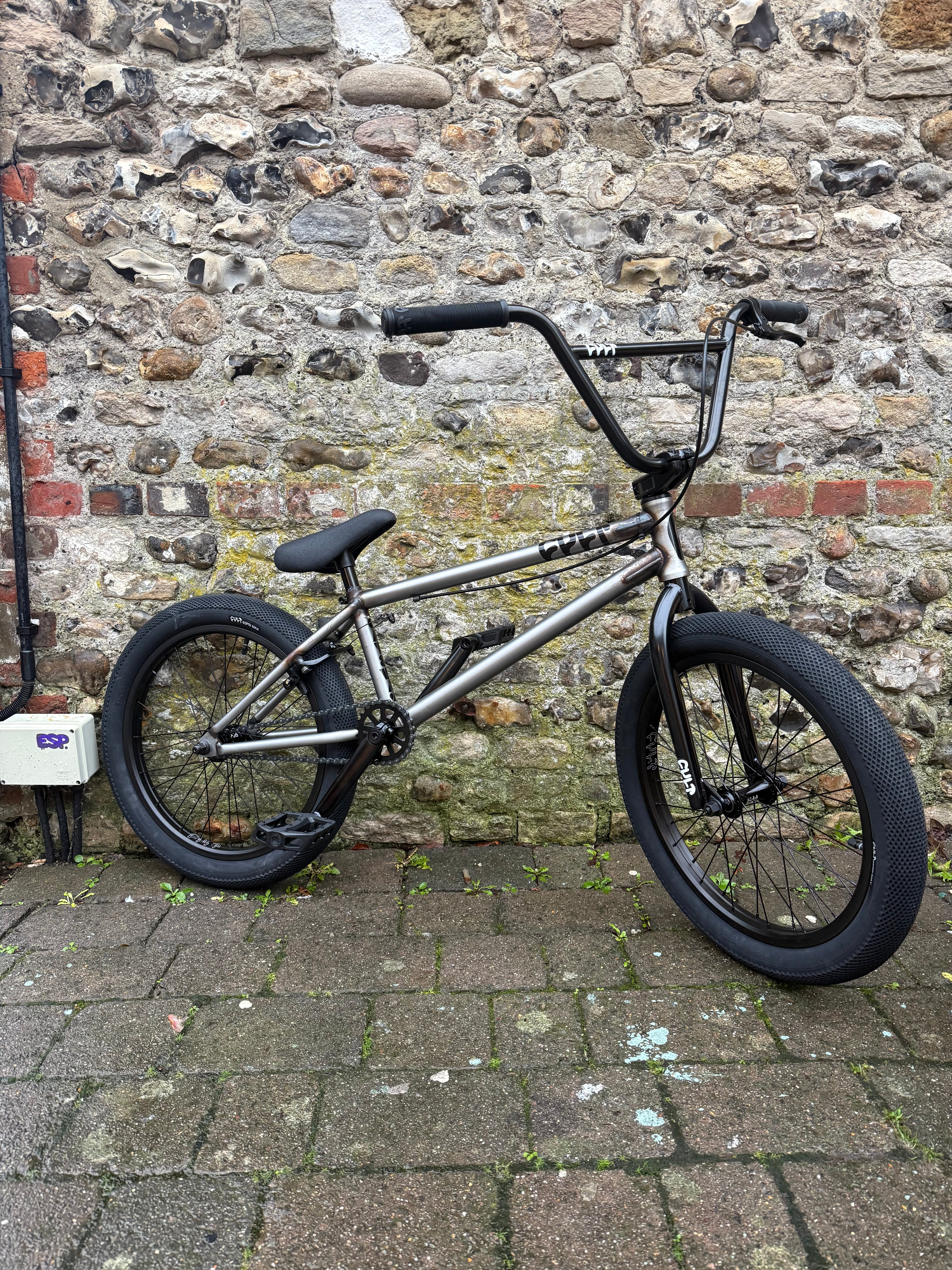 Cult Gateway 20.5” BMX Complete