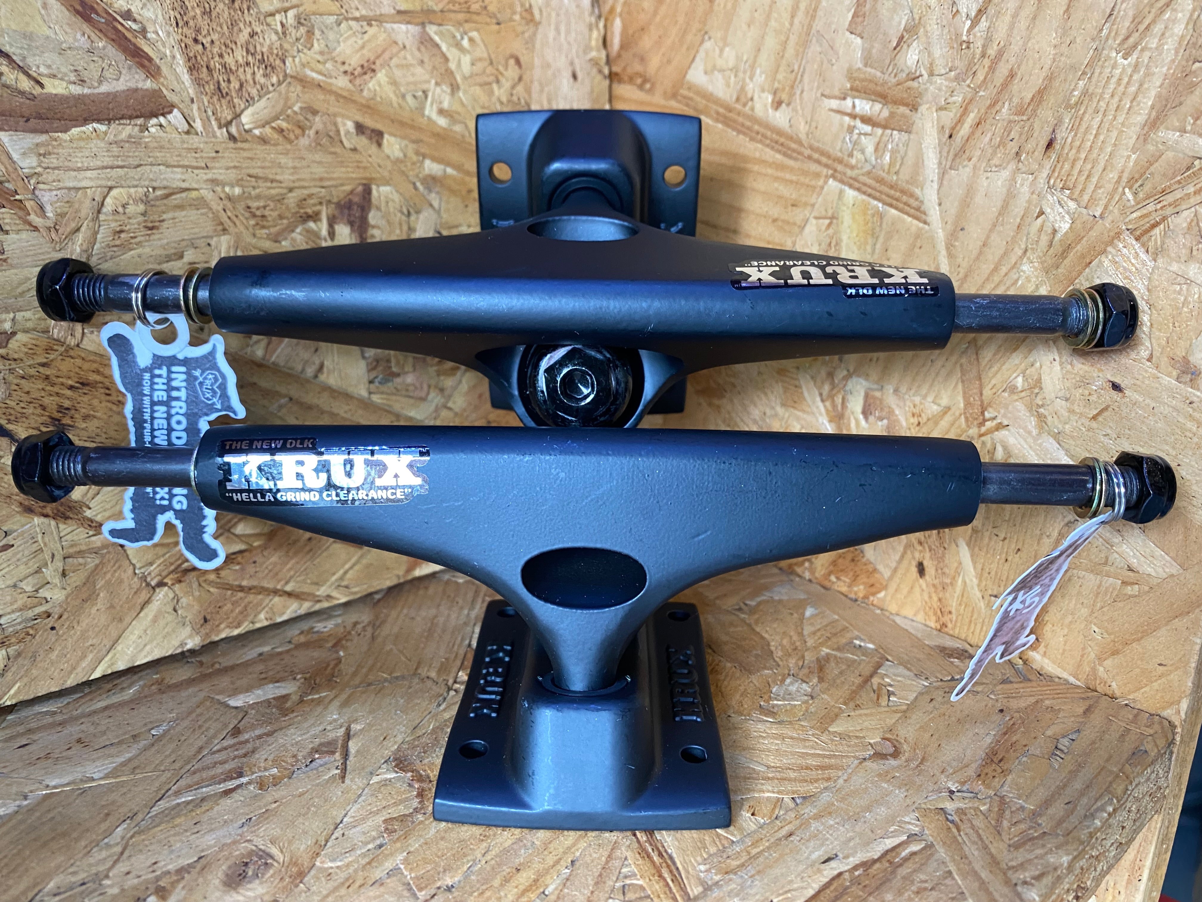 Krux K5 Black Widow Skateboard Trucks