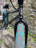 Load image into Gallery viewer, Subrosa Salvador XL BMX Complete Bike
