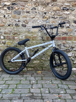 Load image into Gallery viewer, Haro Downtown DLX BMX complete bike
