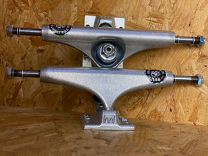 Royal Ultra Light Skateboard Trucks