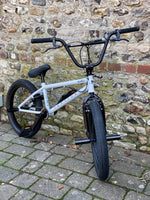 Load image into Gallery viewer, Haro Downtown DLX BMX complete bike
